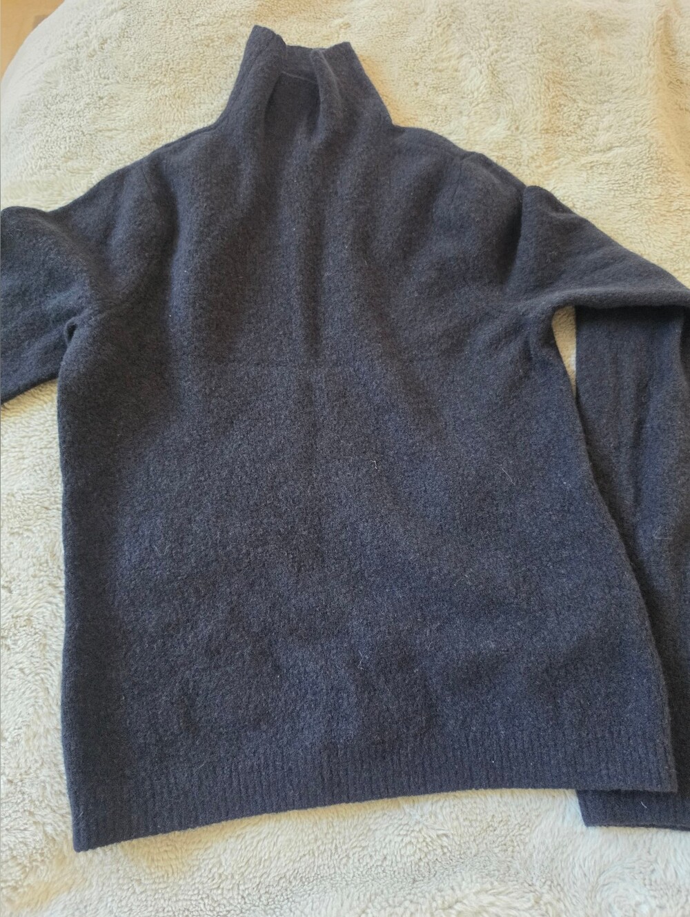 A&F Merino Wool-Blend Turtleneck Sweater Black Size M